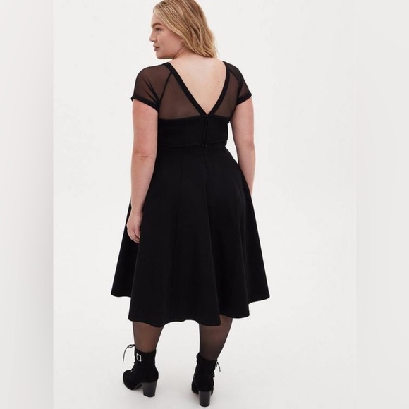 Torrid Black Mesh Insert Swing Dress - New - Size 14 - Picture 2 of 7